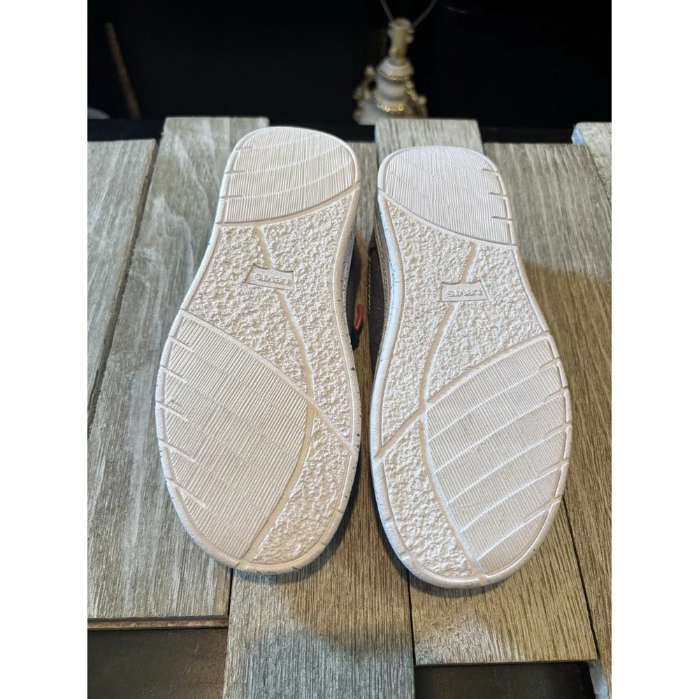 Levi's Kids Newt CHMB Slip-on‎ Casual Lowtop Unisex Sneaker Shoe NWT Size 2